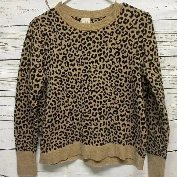 a new day Sweaters - A New Day animal print sweater size L